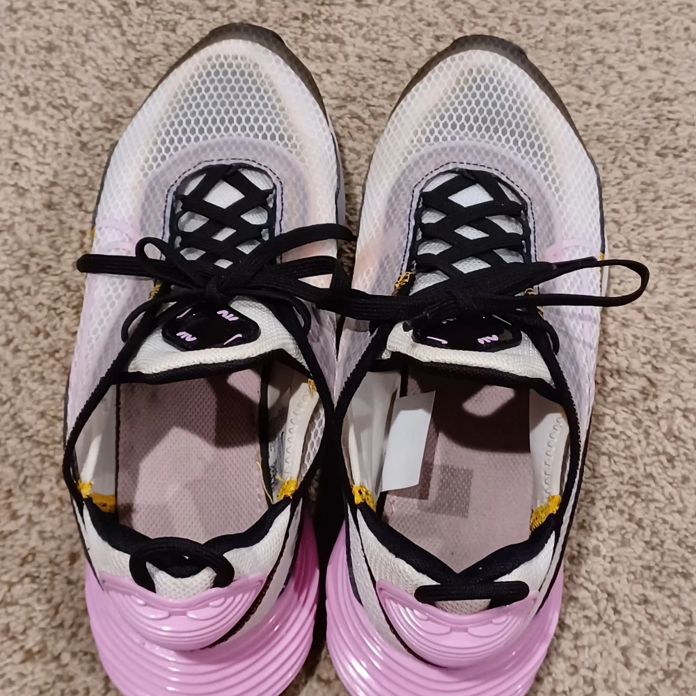 Nike Air Max 2090 Pink And Black Shoes CJ4066-104 Womens Size 6 Youth 4.5 - Picture 7 of 9